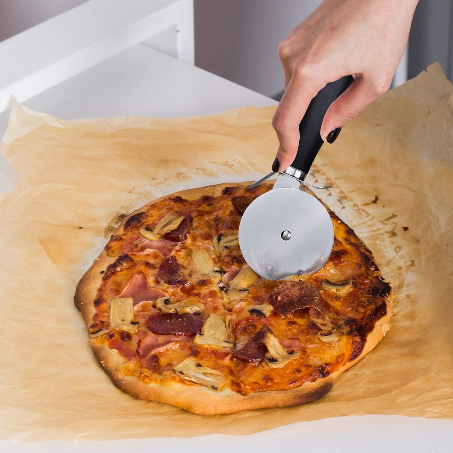 Pizza Cutter Quality Stainless Steel Pizza Cutter Wheel, Pizza Wheel, Super Sharp Pizza Slicer with Non Slip Handle, Easy to Clean Dishwasher Safe Heavy Duty Smooth Rotating - Top Rated: Kitchen & Dining