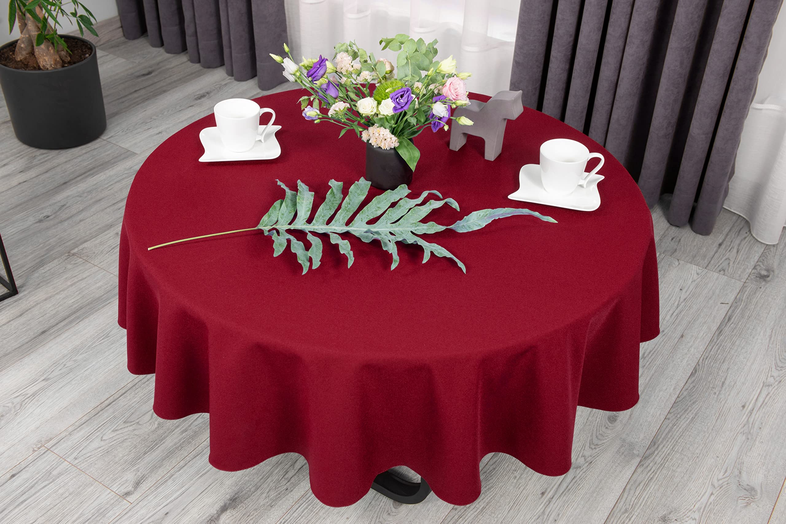 NIBLO Tablecloth Table Runner Table Linen Table Decoration Table Cloth (Wine Red, Oval Tablecloth - 120 x 260 cm)