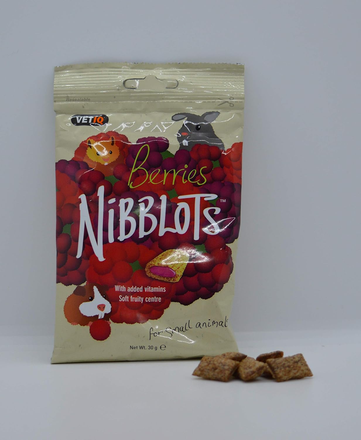 VETIQ Berries Nibblots for Small Animals Tasty Treats Made with Added Vitamins & a Soft Creamy - Image 4
