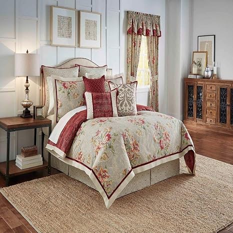 Amazon Com 4 Piece Cream Golden Floral Pattern Comforter