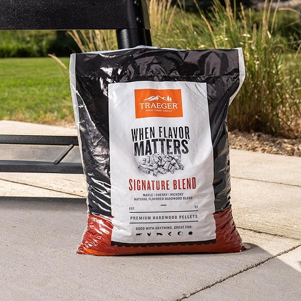 TRAEGER GRILLS SIGNATURE BLEND 100% ALL-NATURAL WOOD PELLETS FOR SMOKERS AND PELLET GRILLS, BBQ, BAKE, ROAST, 18 LB. BAG