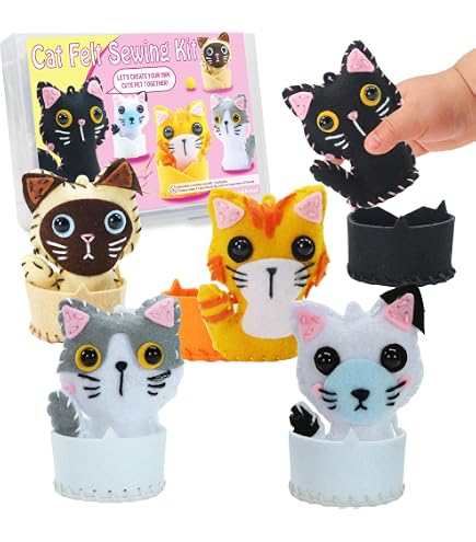 ハンドメイド　ソックアニマル7点セット Amazon.com: Janlynn Sock Animal Kit, Claire The Cat : Toys & Games