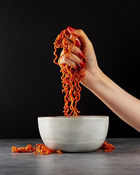 NISSIN GEKI CHILI INFUSED ASIAN NOODLES, FIERY HOT CHICKEN FLAVOR, 3.17 OUNCE (PACK OF 12)