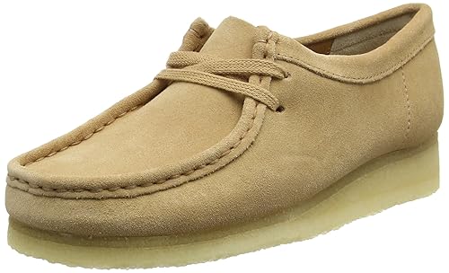 clarks wallabee beige