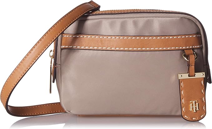 Tommy Hilfiger 汤美费格 Julia 女式小挎包 2.7折$20.83史低 海淘转运到手约￥170