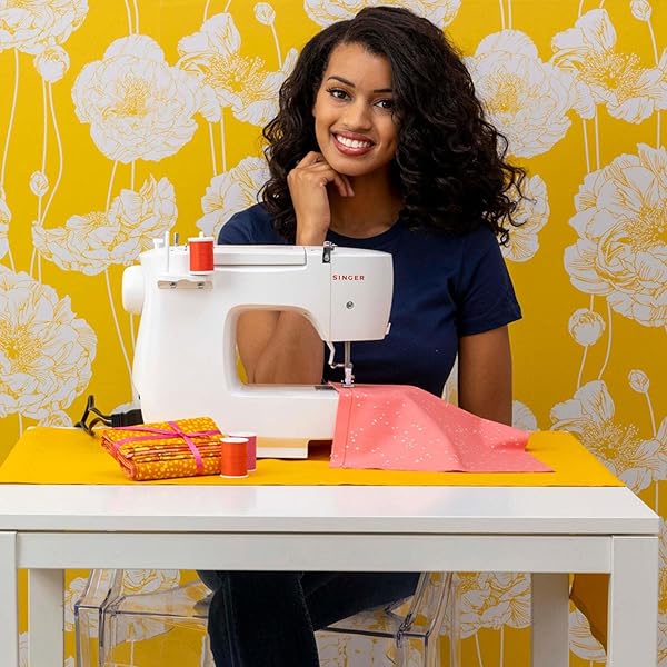 SINGER MX231 LIGHTWEIGHT & PORTABLE SEWING MACHINE WITH ACCESSORY KIT & FOOT PEDAL | 97 STITCH APPLICATIONS, LED LIGHT & 1-STEP BUTTONHOLE | GREAT FOR CRAFTS & MENDING