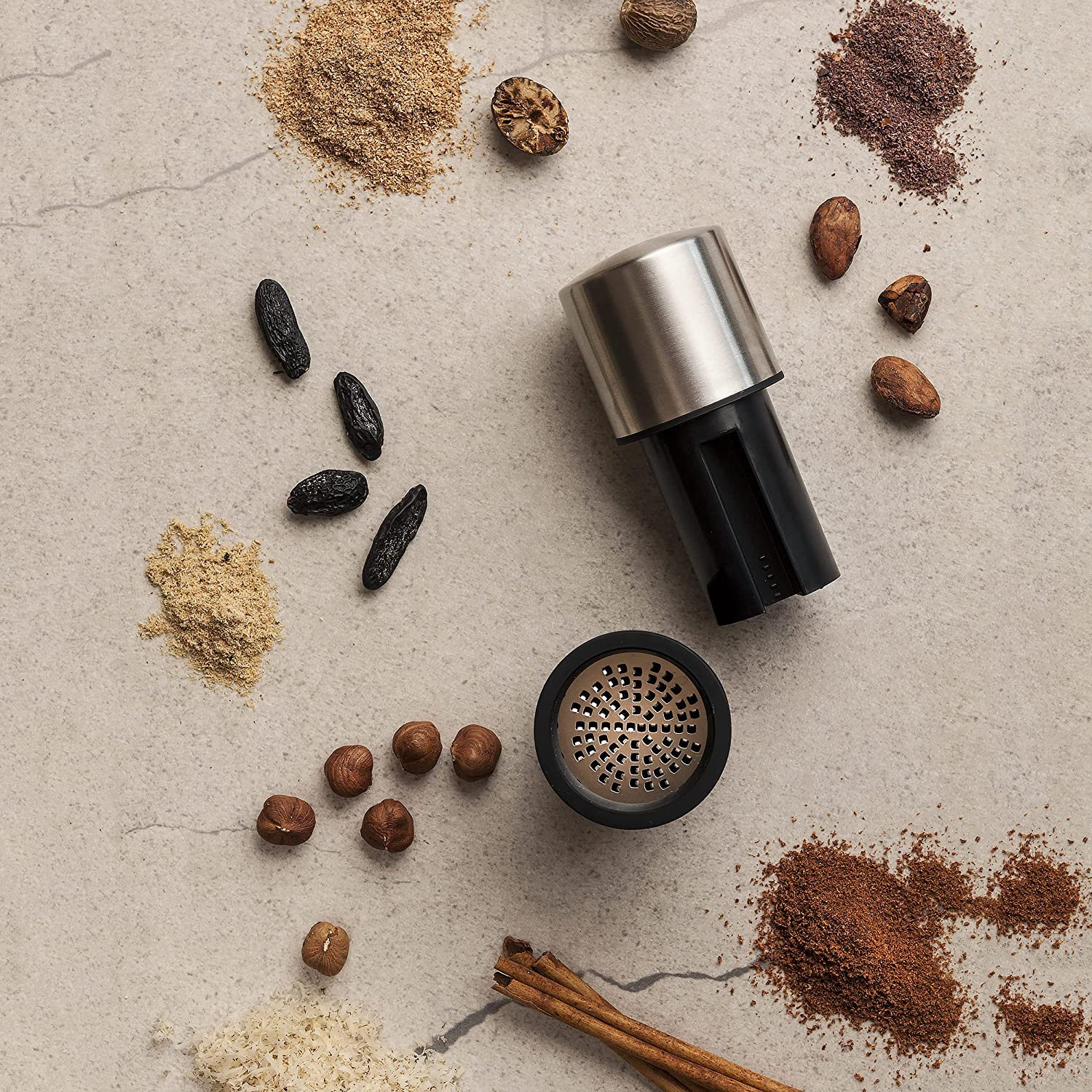 Microplane Spice Mill for Nutmeg Cinnamon Tonka Beans Microplane Spice Mill for Nutmeg Cinnamon Tonka Beans