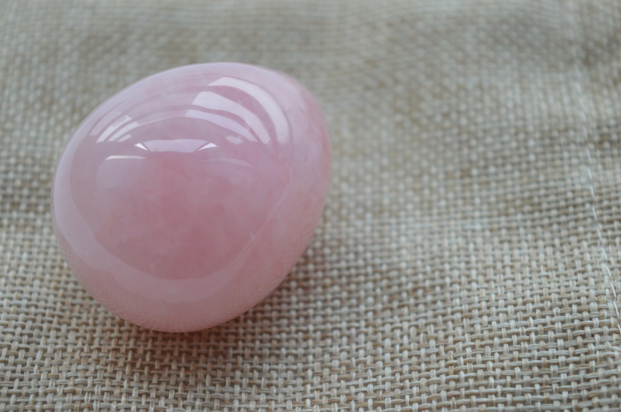 Rose Quartz Jade Egg Massage Stone 45MM*35MM Yoni Egg for Kegels Pelvic Training Jade Yoni Egg Women Yoni Postnatal Recovery