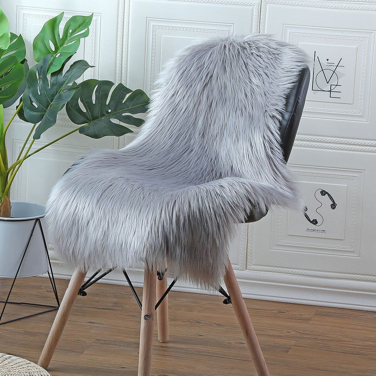 HLZDH Faux Fur Sheepskin Doormat Rug Non-Slip Luxurious Soft Artificial Wool Carpet for Living Room Bedroom Bathroom Sofa Chair Cushion (Grey, 80 X 50 CM)