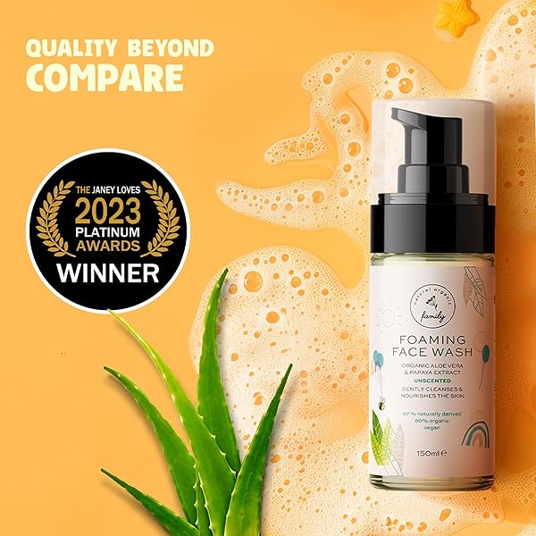 THE NATURAL AND ORGANIC FAMILY KIDS FOAMING FACE WASH – CLEAN AND GENTLE FACE WASH FOR KIDS AND PRETEENS – MADE IN THE UK – UNSCENTED