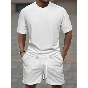Men's Textured 2 Piece Crew Neck Short Sleeve T-Shirt Drawstring Shorts Workout Sets Summer Casual Tracksuit with Pockets