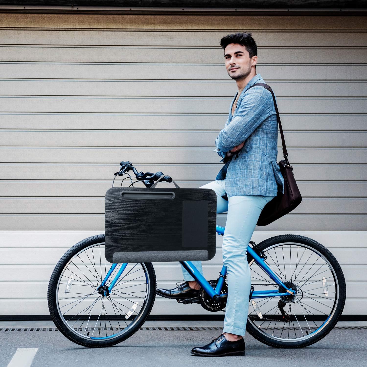 AMERIERGO Lap Desk - Fits Up to 17 Inch Laptop Lap Desk with Dual Cushion, Wrist Rest & Built-in Mouse Pad, Portable Laptop Stand for Sofa & Bed, Multifunctional Slot for Tablet, Pen & Phone : Office Products