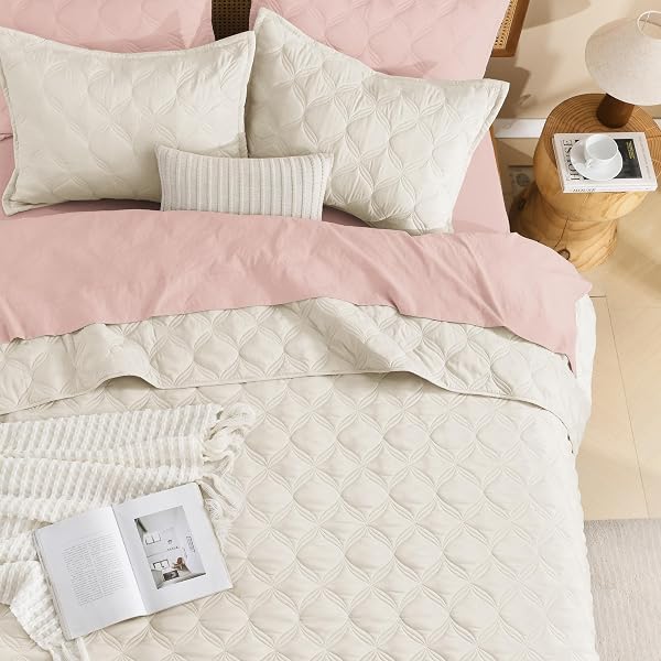 LITANIKA OVERSIZED KING QUILT BEDDING SET,120X120INCH SUPER KING IVORY COMFORTER BEDSPREADS LIGHTWEIGHT BED COVERLETS BOHO BEDDING COVER DECOR ALL SEASON, 3 PIECES (1 QUILT, 2 PILLOWCASES)