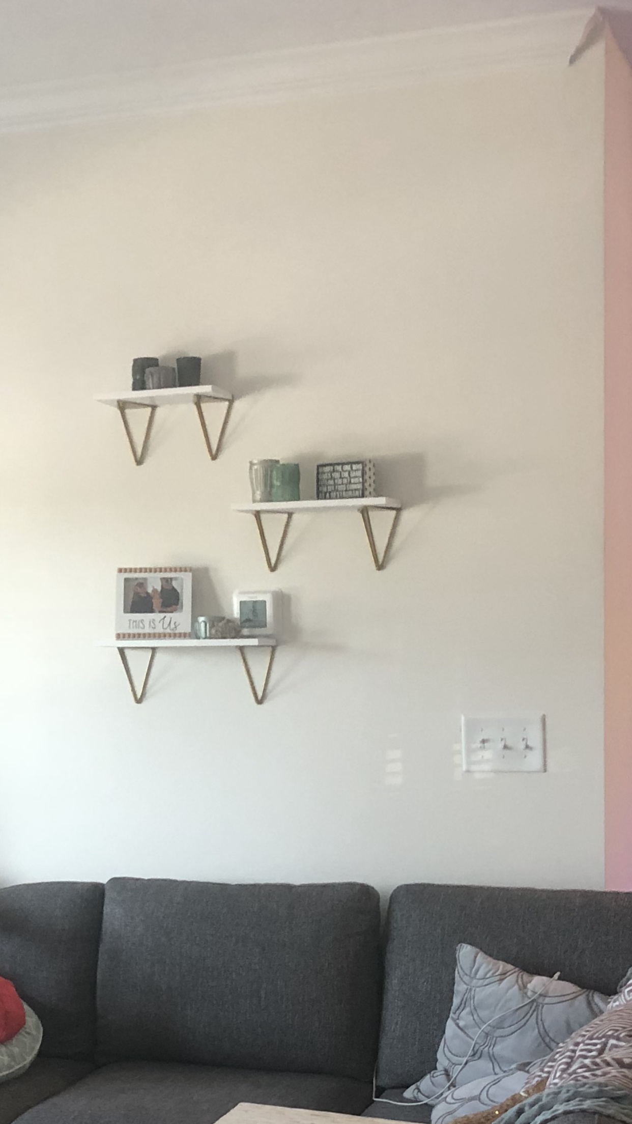 6/mo Finance AMADA HOMEFURNISHING Floating Shelves, White Wall