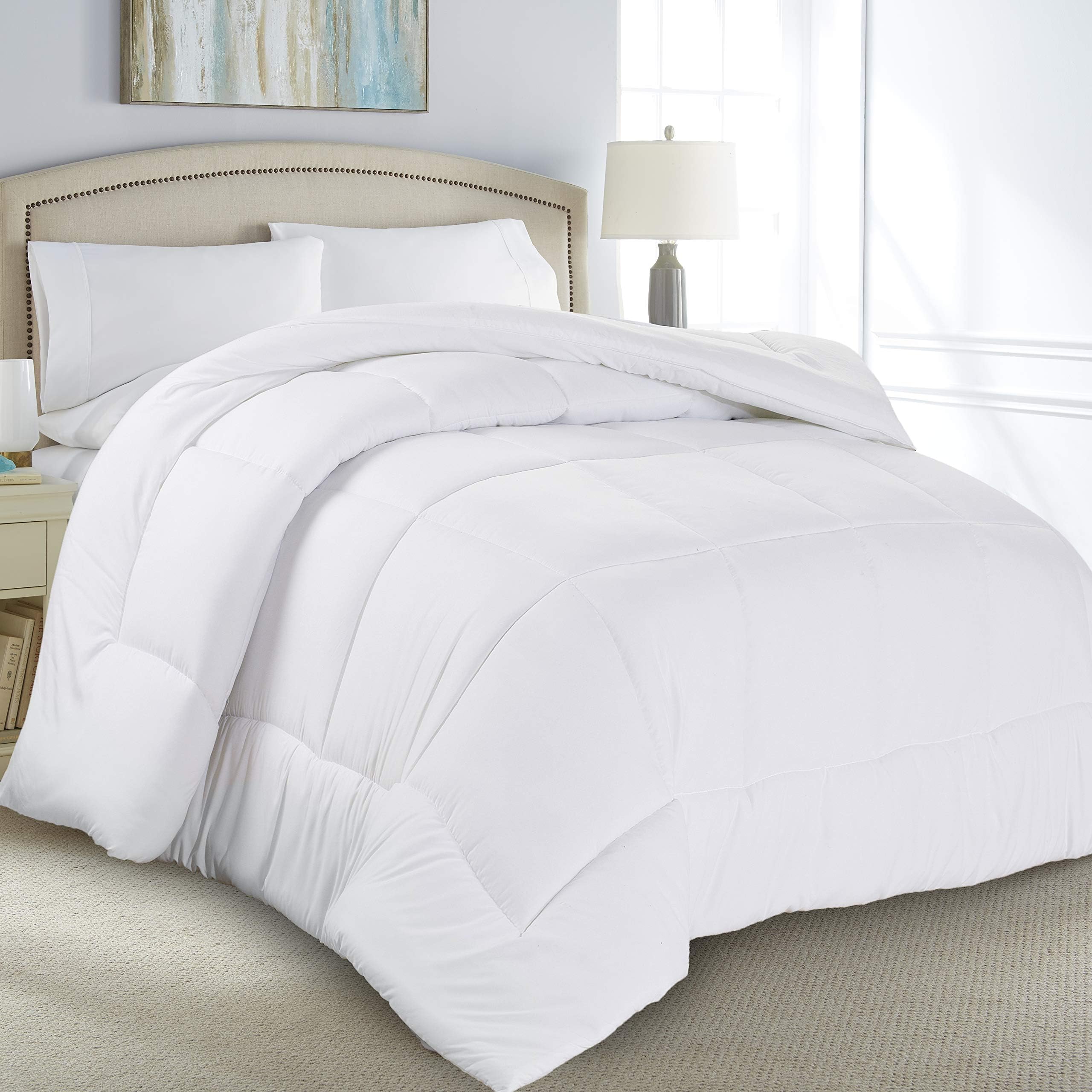 Danjor Linens Luxury Soft All Season White Down Alternative Comforter- Hypoallergenic, Box Stitched- Plush Microfiber Fill, Machine Washable, Duvet Insert Queen Size
