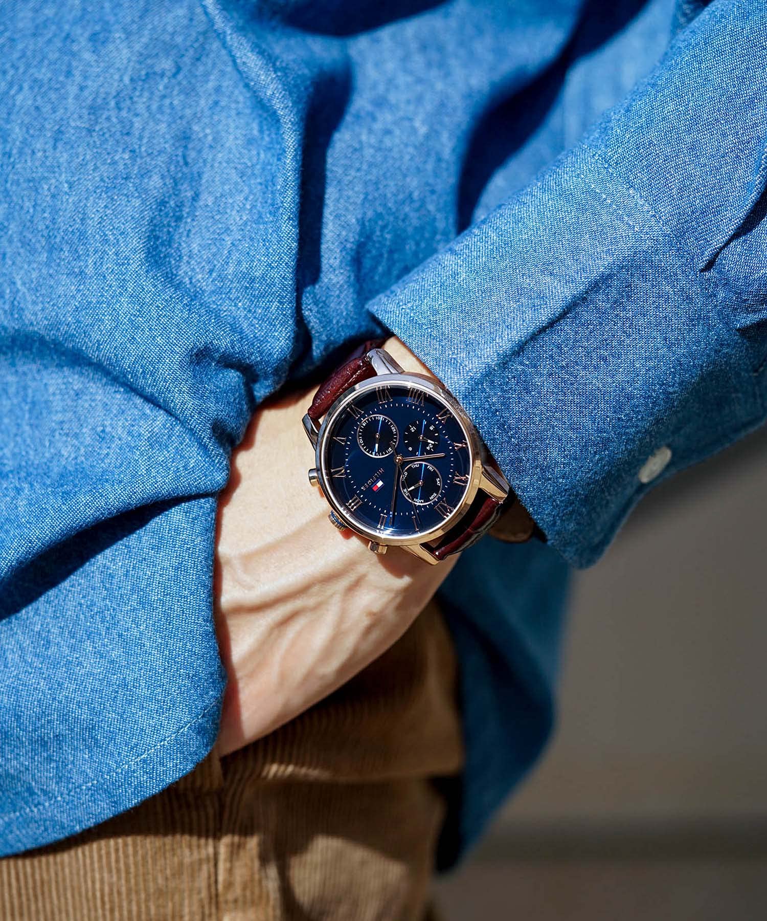 Tommy Hilfiger 1791399 Men's Watch, Brown, 1791399 Navy x Brown, 1 piece, Watch with Roman Index, Day Display, Elegance