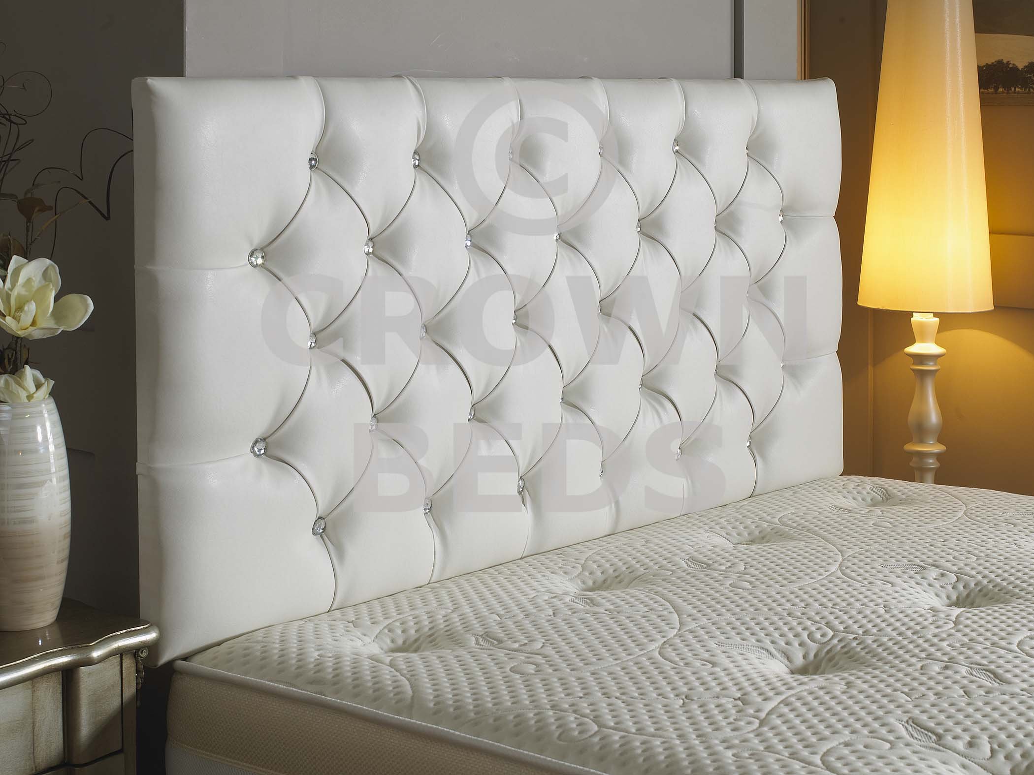CROWNBEDSUK DIAMANTE FAUX LEATHER HEADBOARD (WHITE, 5FT)