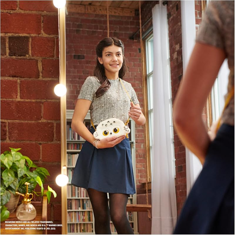 PURSE PETS - BOLSO MASCOTA INTERACTIVA - Wizarding World, Harry Potter - Bolso niña y Mascota Interactiva Hedwig Purse Pets con más de 30 Sonidos y Reacciones - 6066127 - Juguetes niña 6 años +