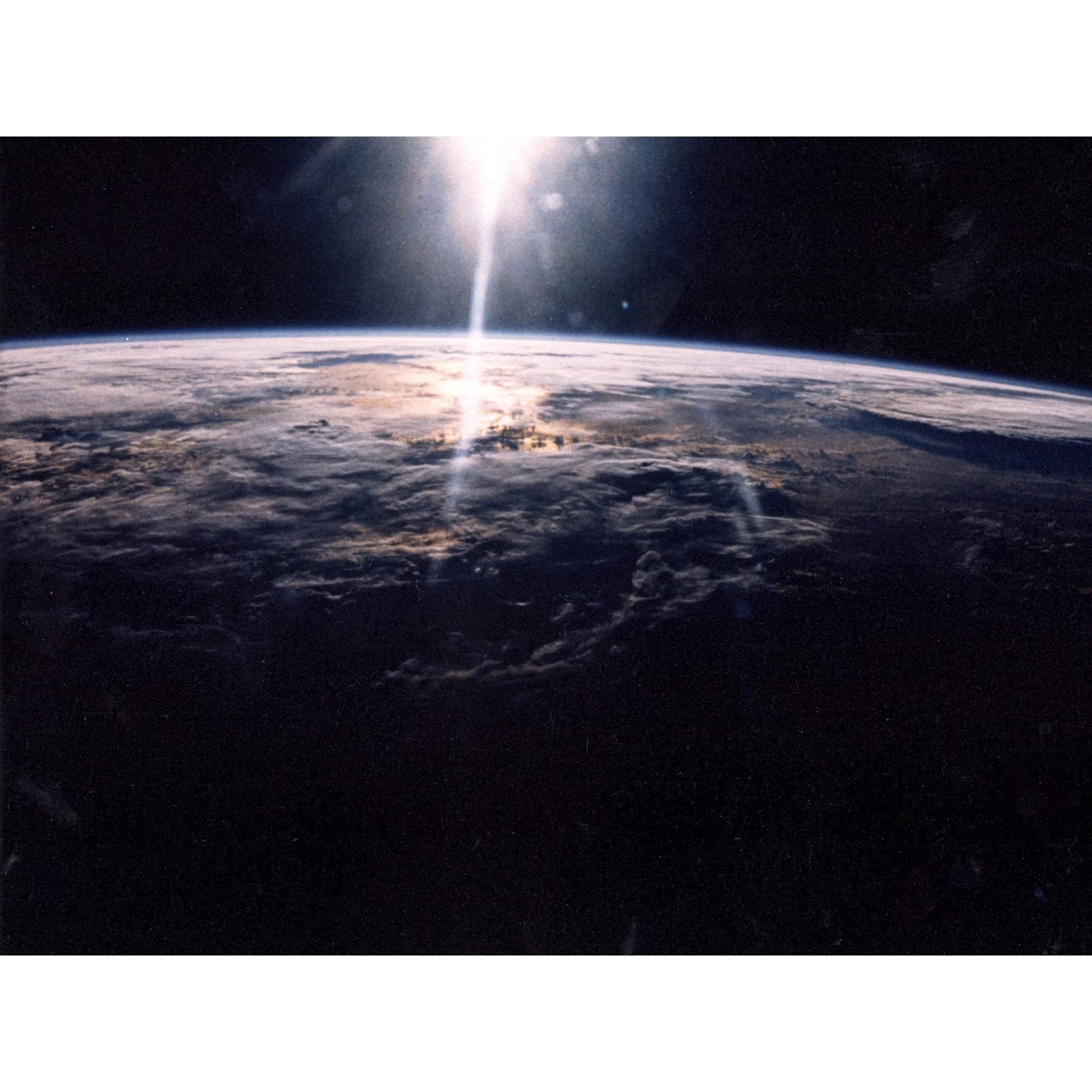 Artery8 NASA Sunlight Over Earth Discovery Orbiter Large Wall Art Poster Print Thick Paper 18X24 Inch