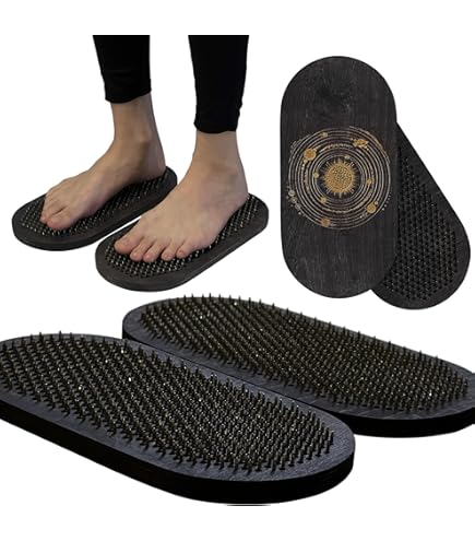 Planche de yoga en bois pour acupression et méditation avec ongles pour