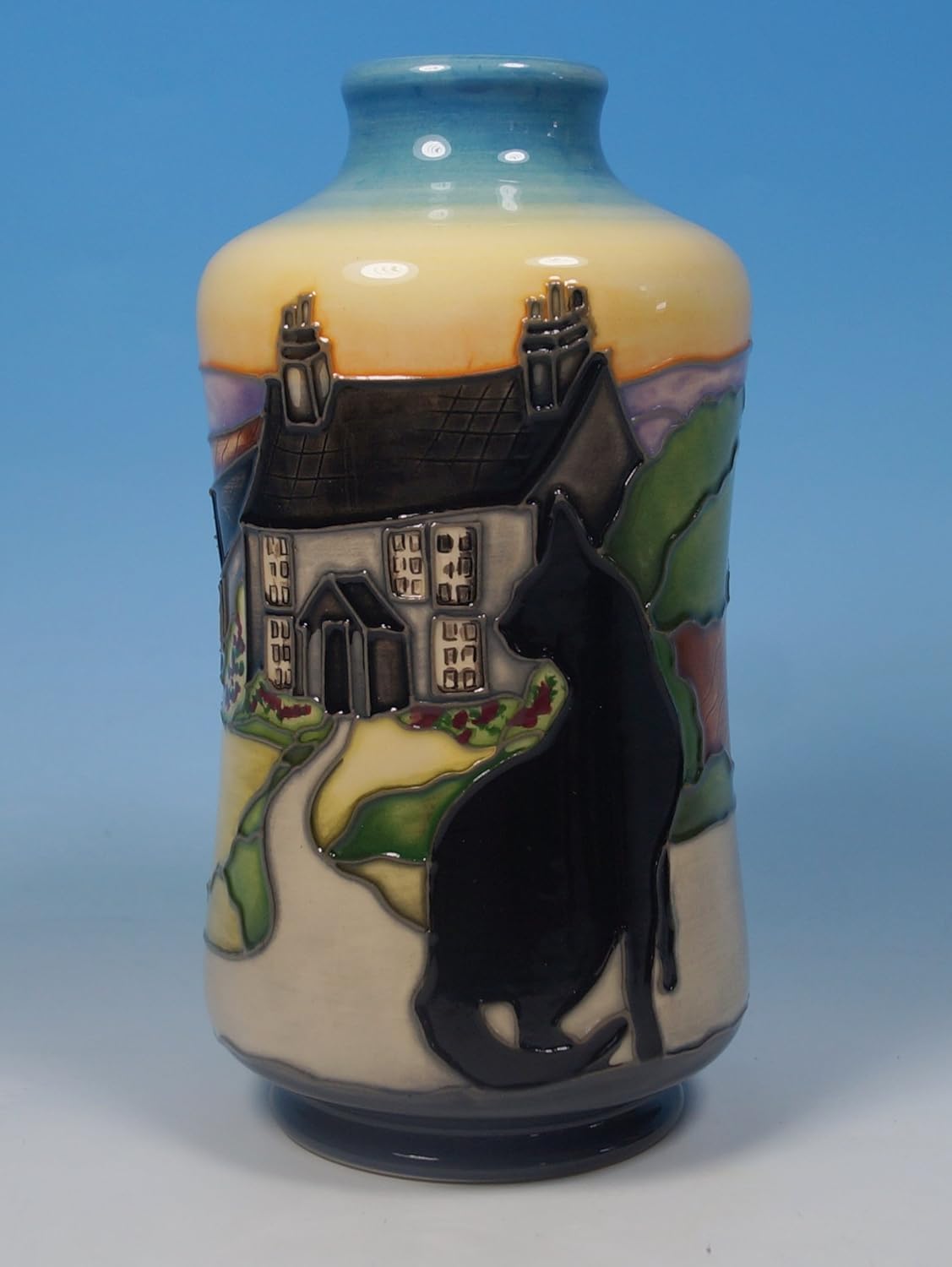 A MOORCROFT A Potter's Home Beatrix Potter Black Cat 98/5 Vase 1st RRP