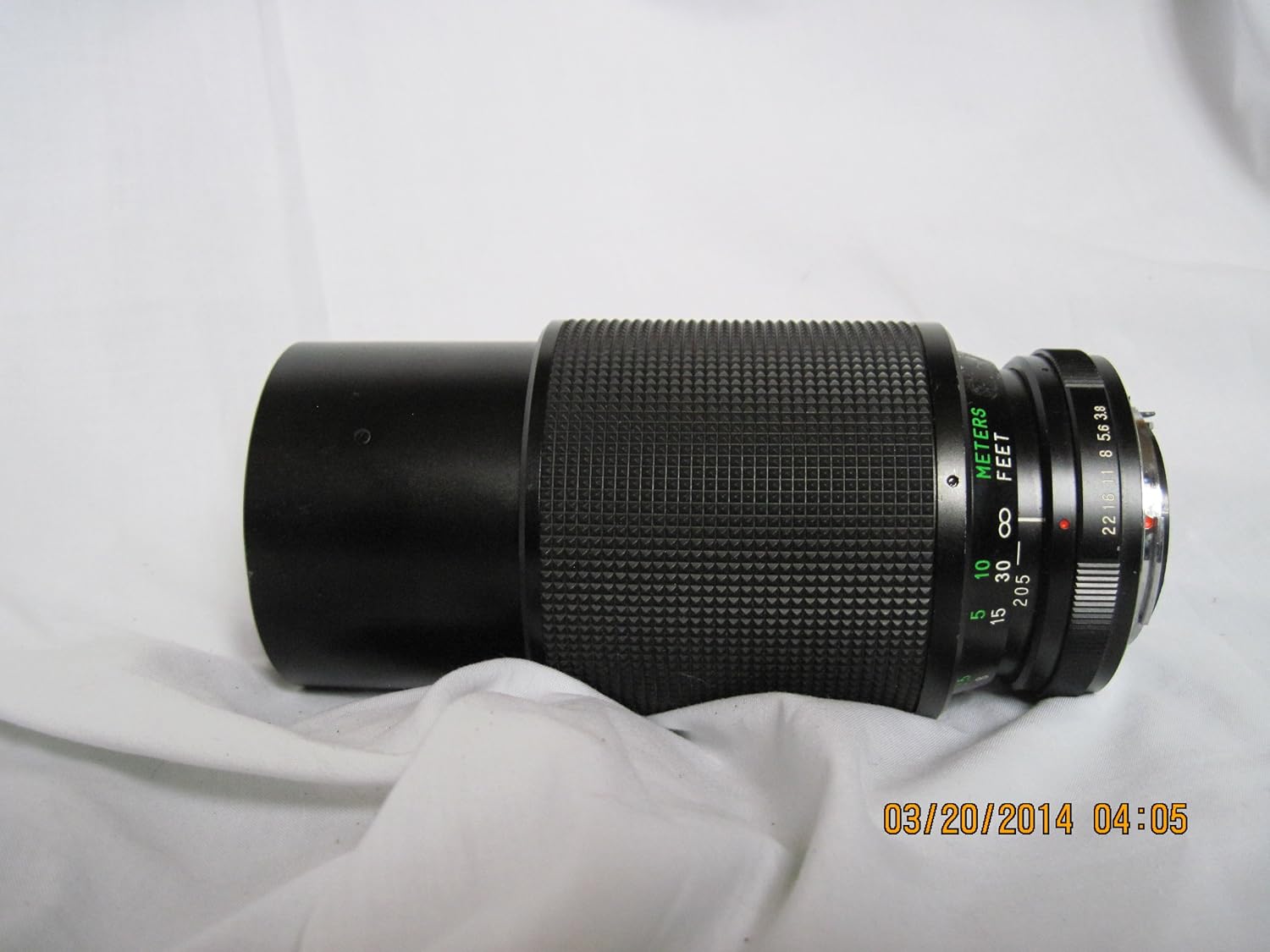 Amazon.com : Vintage Vivitar Camera Lens 75-205mm 1.3.8 Mc Macro Focusing  Zoom : Everything Else