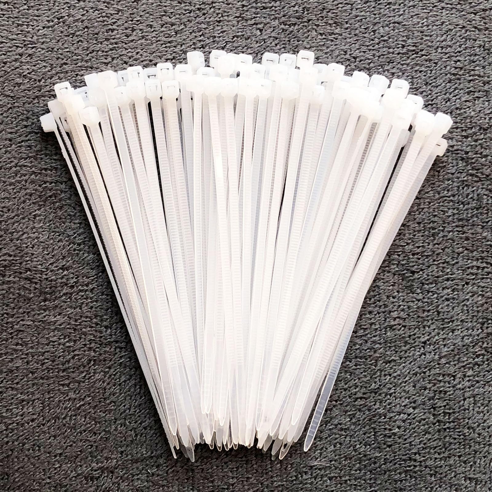 Yaluzibi 1000 Pack Cable Ties 4 inch, White 100mm x 2.5mm Zip Ties Long 18 lbs Tensile Strength with UV Resistant, Nylon Plastic Self Locking Small Cable Wrap for Tidy Wires Home Workshop and Garden
