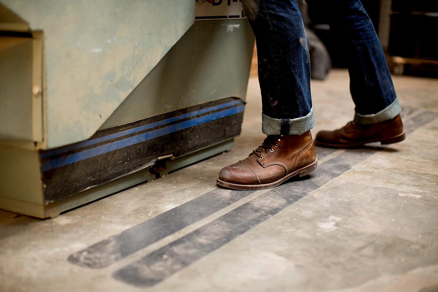 610BR4X180 4 x 15 Black 3M SafetyWalk Slip Resistant Tape Building