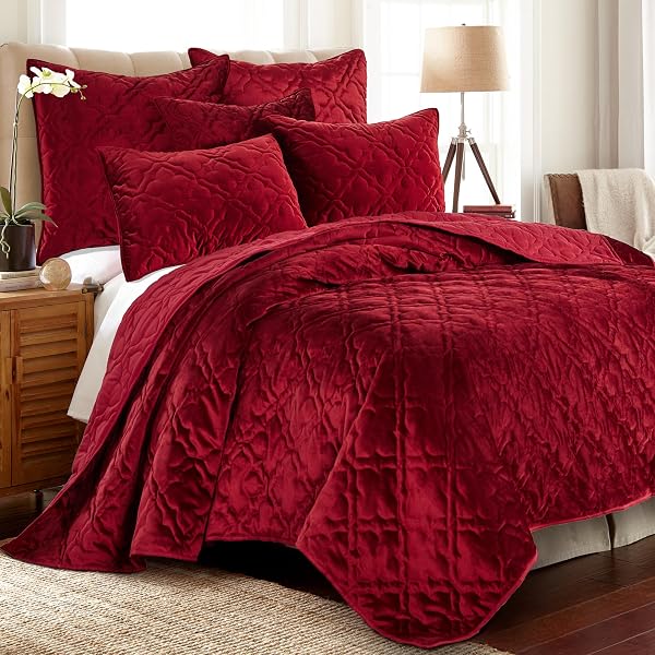 LEVTEX HOME – CASERTA QUILT – KING – ARABESQUE MEDALLION – RED VELVET – QUILT SIZE 106X92IN. – POLYESTER VELVET