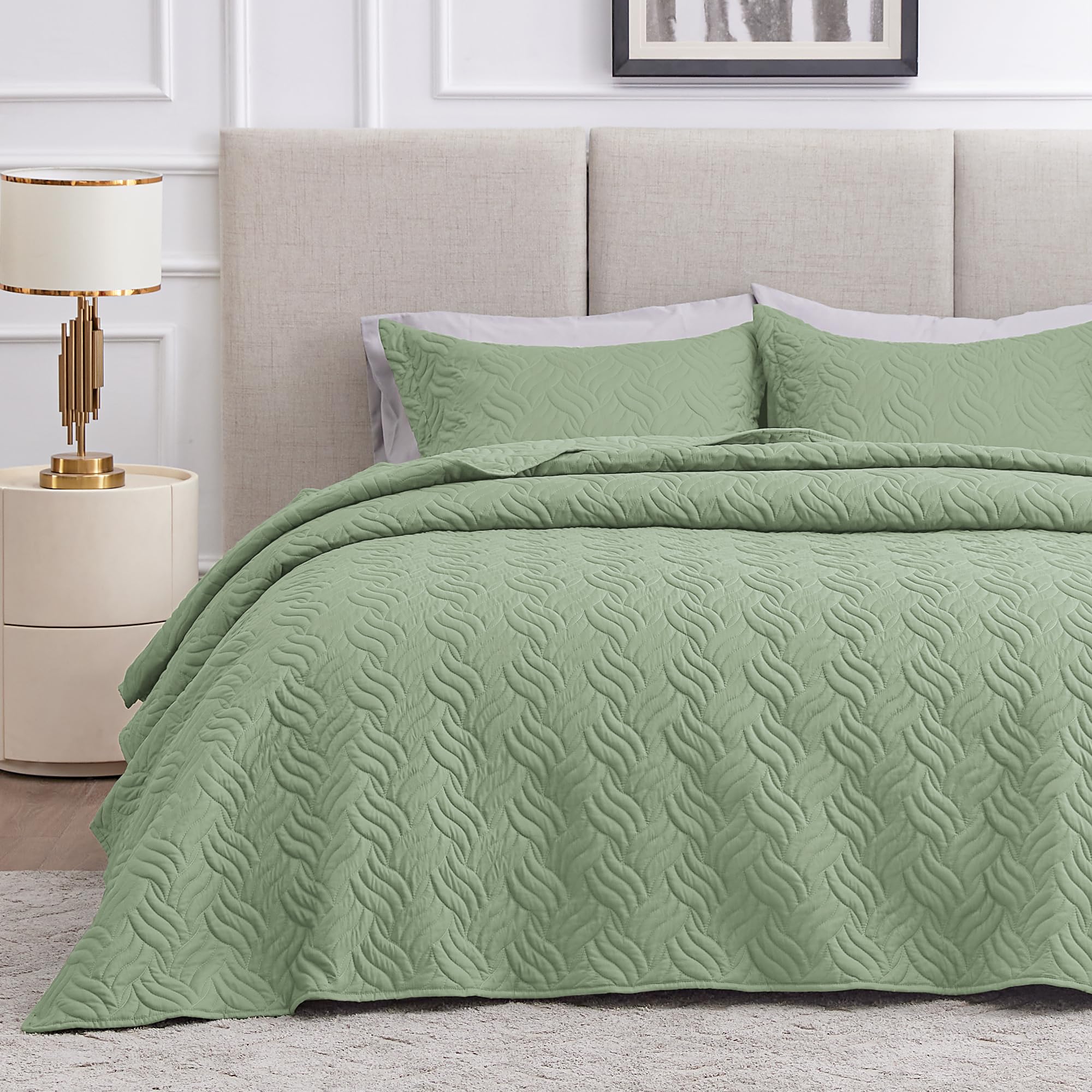 Photo 1 of ***Different color***Love's cabin King Size Quilt Bedding Set Sage Bedspreads - Bed Summer Lightweight Bedspread Comforter - Wave Pattern Bedding Coverlet for All Season - 3 Pieces (1 Quilt, 2 Pillow Shams)
