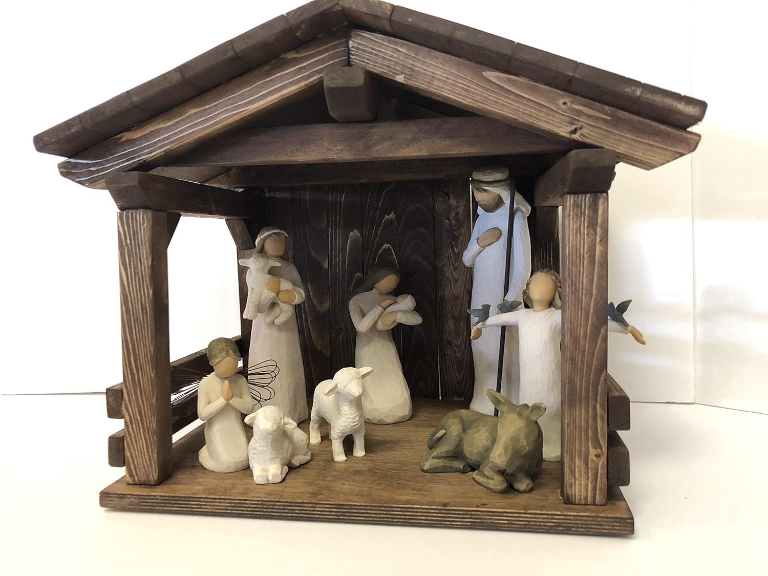 Nativity stable, Creche, Manger, Wood Nativity display