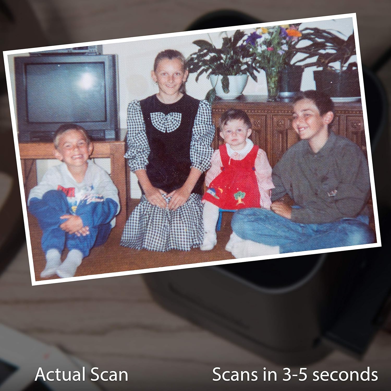 Magnasonic All-In-One Film & Slide Scanner, High Resolution 22MP, Converts 35mm/110/126/ Super 8/8mm Film & 135/110/126 Slides into Digital JPEG, 2.4" LCD Screen, Built-in Memory, Fast Scanning (FS52): Electronics
