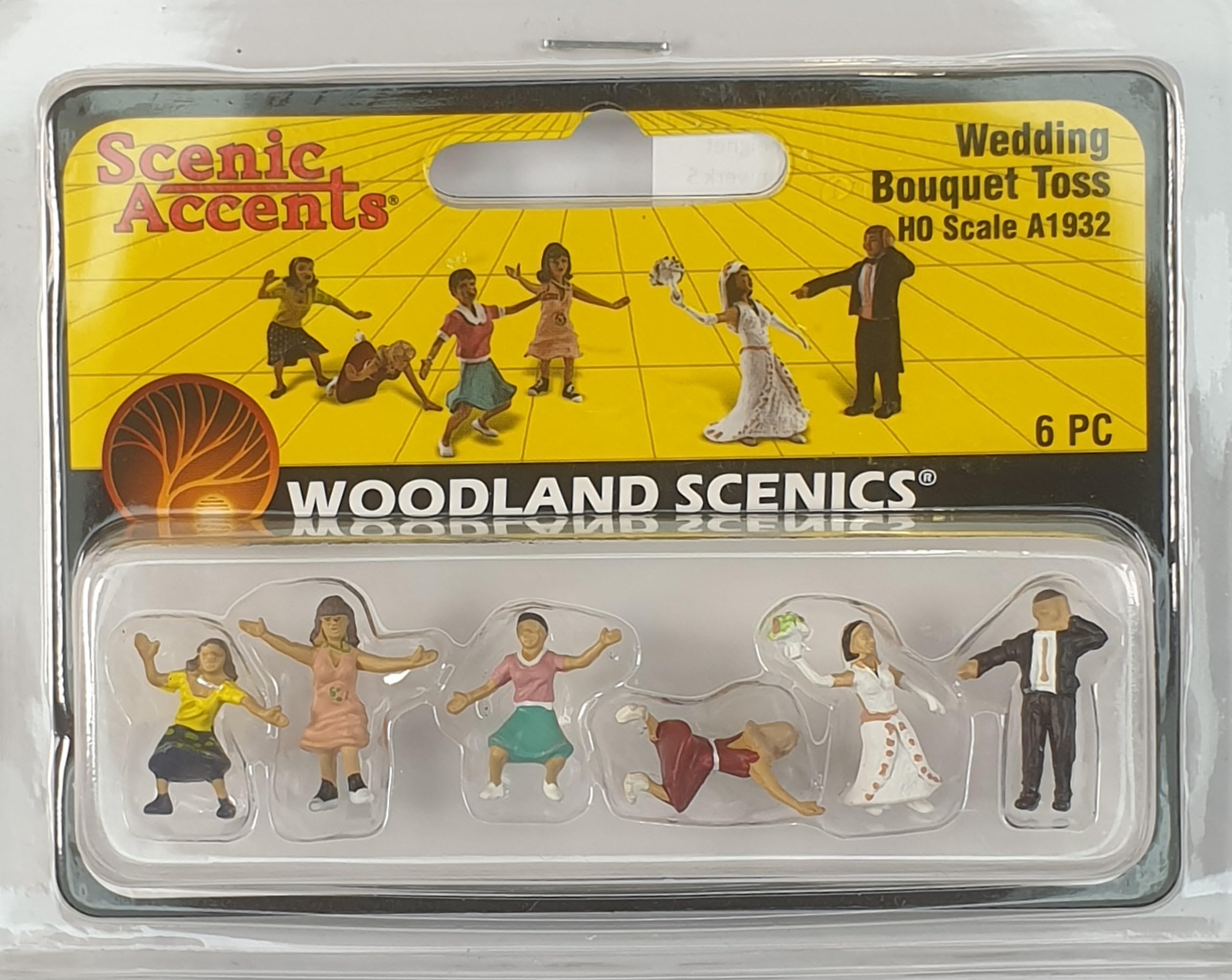 Woodland Scenics A1932 Bridal Bouquet Throw Wedding Couple Marriage Figures Track H0 HO 1:87 Wedding Bouquet Toss