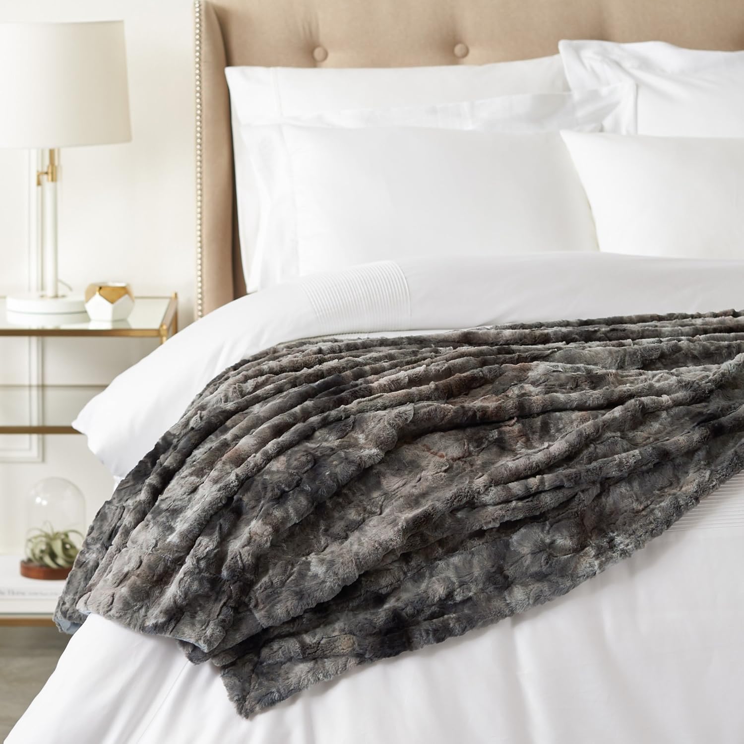 Pinzon Faux Fur Throw Blanket - 63 x 87 Inch, Frost Grey: Home & Kitchen