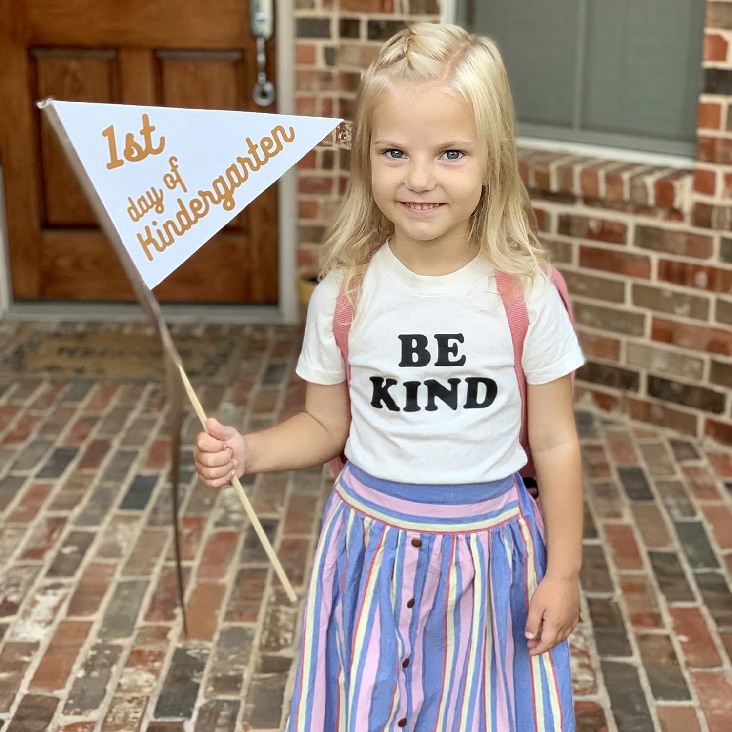 Amazon Com First Day Of School Sign 1st Day Of Kindergarten Pennant Flag For Back To School Pictures Kid Photo Prop Pick Your Kid S Grade 1st 2nd 3rd 4th 1st