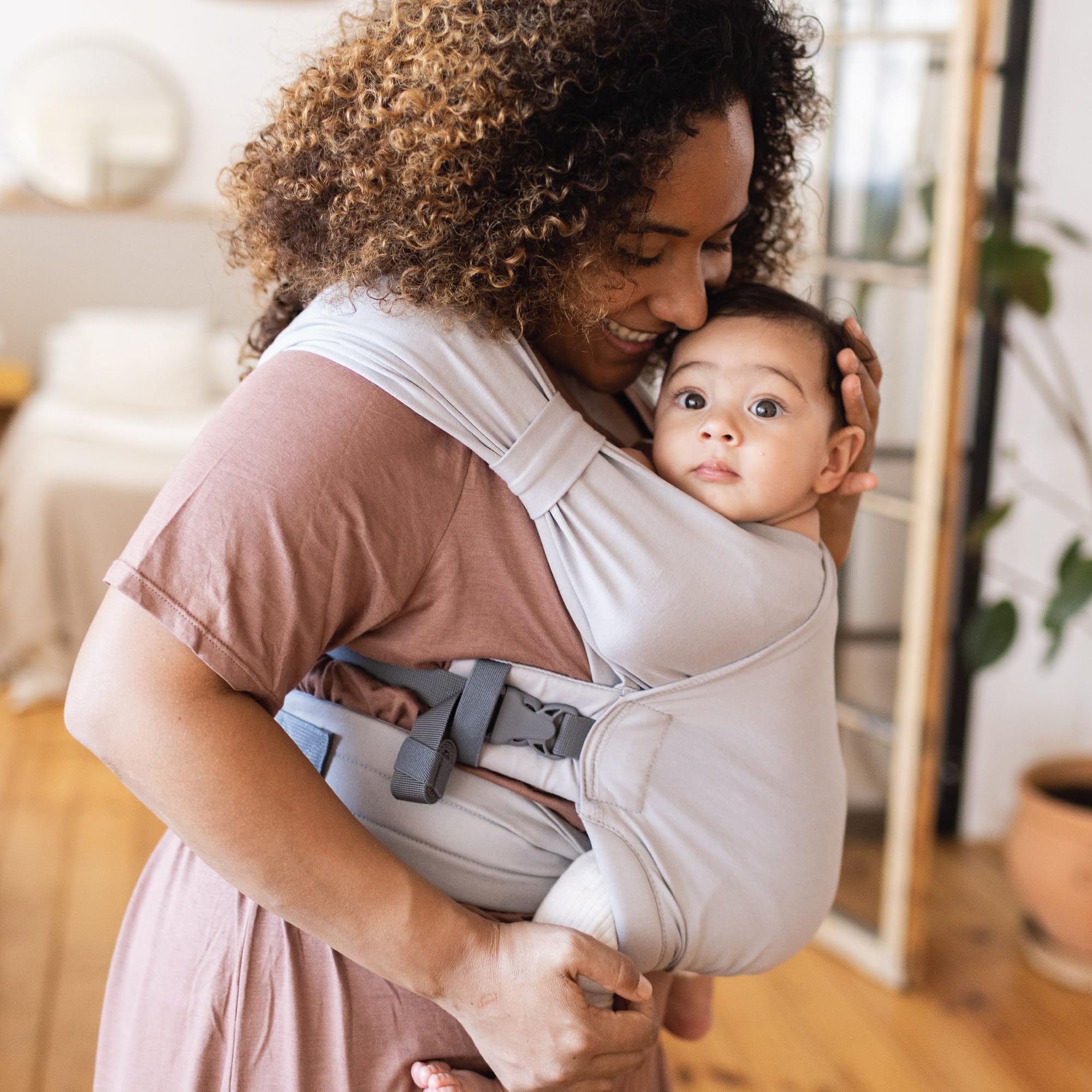 Boba Bliss Baby Carrier Newborn to Toddler (7-35 lbs) - Light & Breathable Toddler Carrier - Certified Hip-Healthy, Adjustable Straps for All Parents, Hybrid, Soft & Stretchy 0-18 Months (Grey)