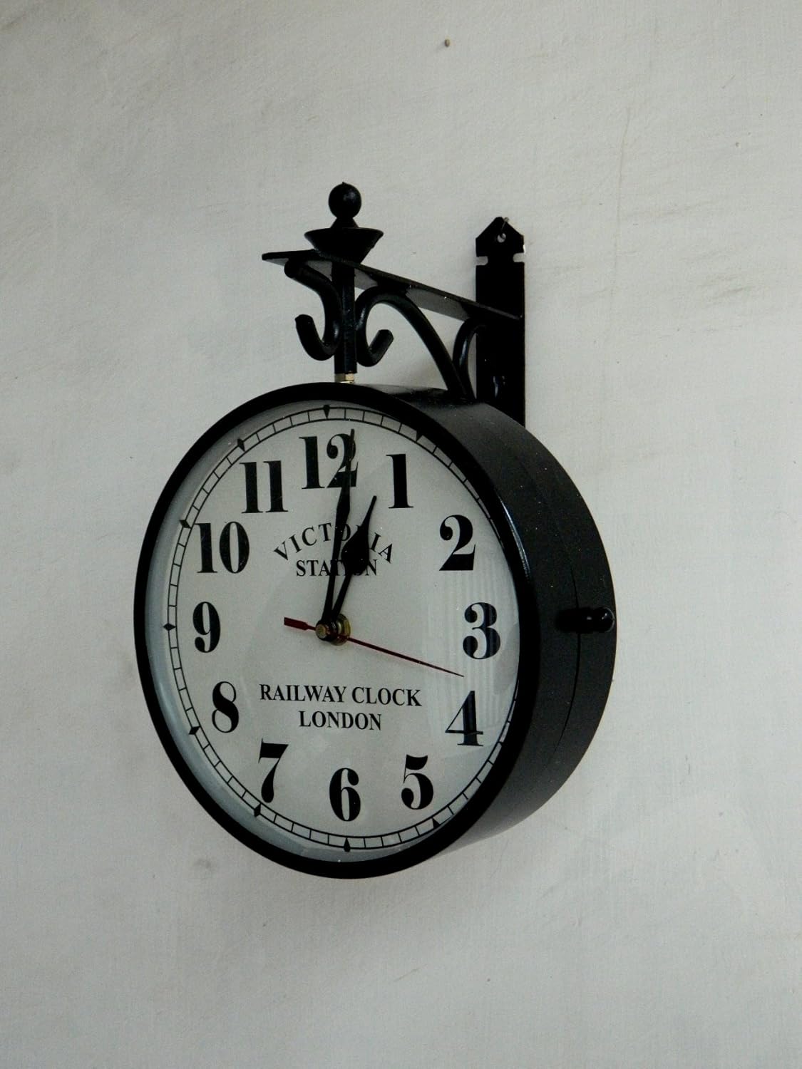 Get Tu Casa Double Sided Victorian Style Station Clock Metal 38 1 Cm For Free Wallpaper Tu Casa Double Sided Victorian Style Station Clock Metal 38 1 Cm For Free