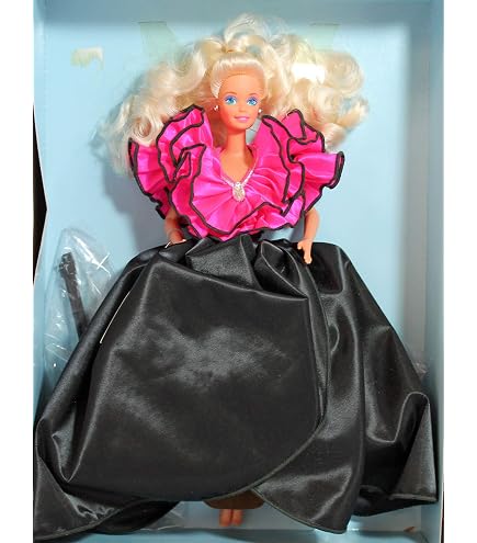 お値下げ ステッピンアウトバービー（24） Mattel Steppin Out Barbie : Amazon.com.br: Brinquedos e Jogos