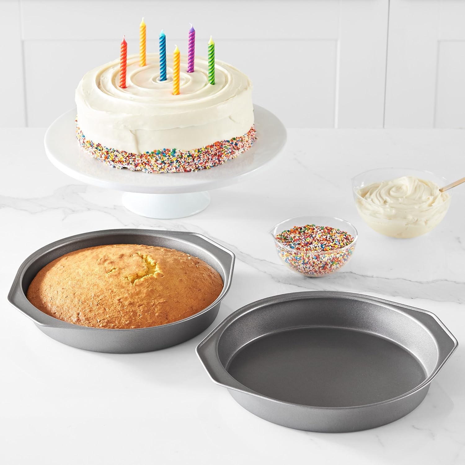 Amazon Basics Nonstick Round Carbon Steel Cake Pan, 22.8 cm, 2-Pack, Grey, 22.8 cm Dia - Image 4