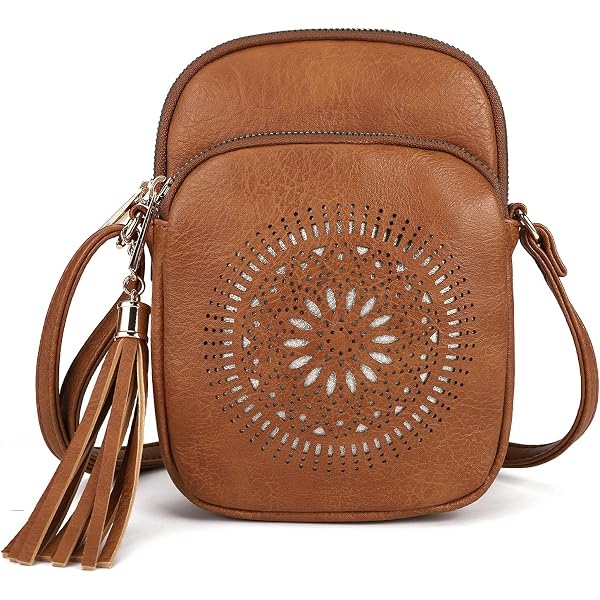 Amazon.com: Handwoven Rattan Round Crossbody Bag with Leather