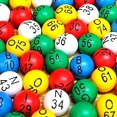 MR CHIPS Easy Read Bingo Balls 7/8 Inch Diameter (22 mm) with Fade and Scratch Resistant Large Numbers Letters that Will Never Rub Off - Compatible with 11 Inch Tall Bingo Cage