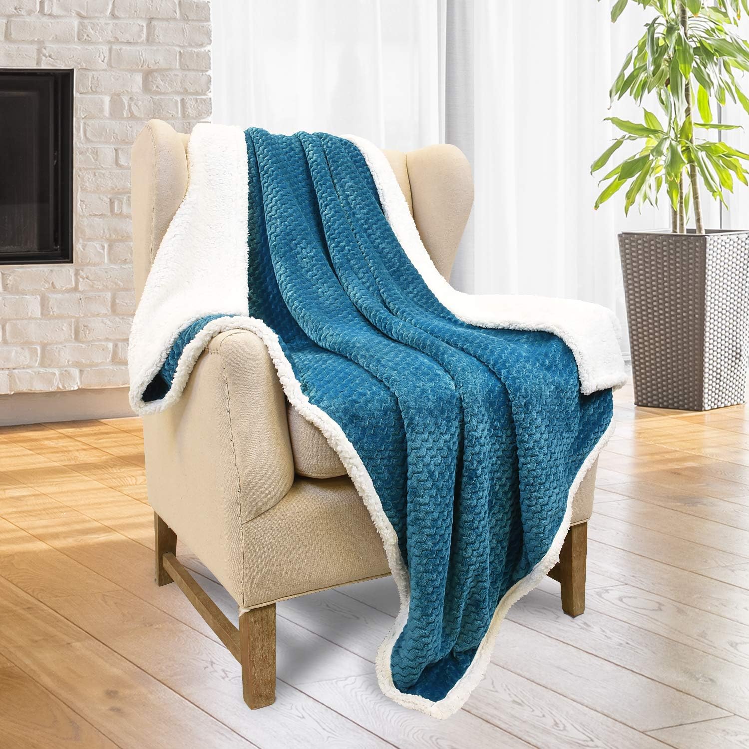 Tirrinia Soft Sherpa Chevron Throw Blanket for Sofa or Couch Blue Reversible Fuzzy Micro Plush All Season Fleece TV Blanket 50" x 60" Aqua