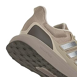 adidas Men's Ultradream DNA Sneaker, Blanch