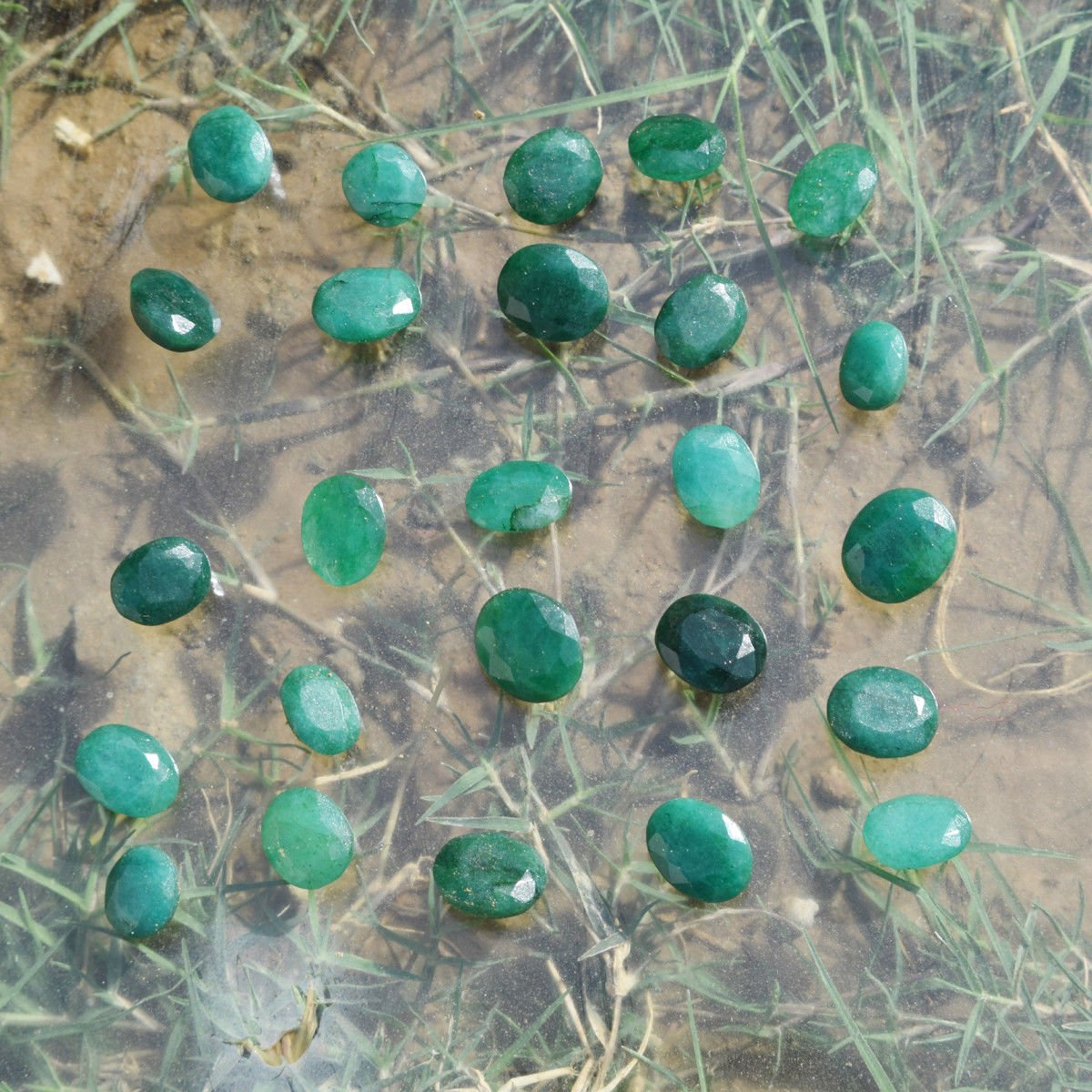 GEMHUB Loose Green Emerald Stones Approx 60.00 Carat / 12 Pcs Natural Oval Cut Colombian Loose Green Emerald Gemstones For Jewelry Making