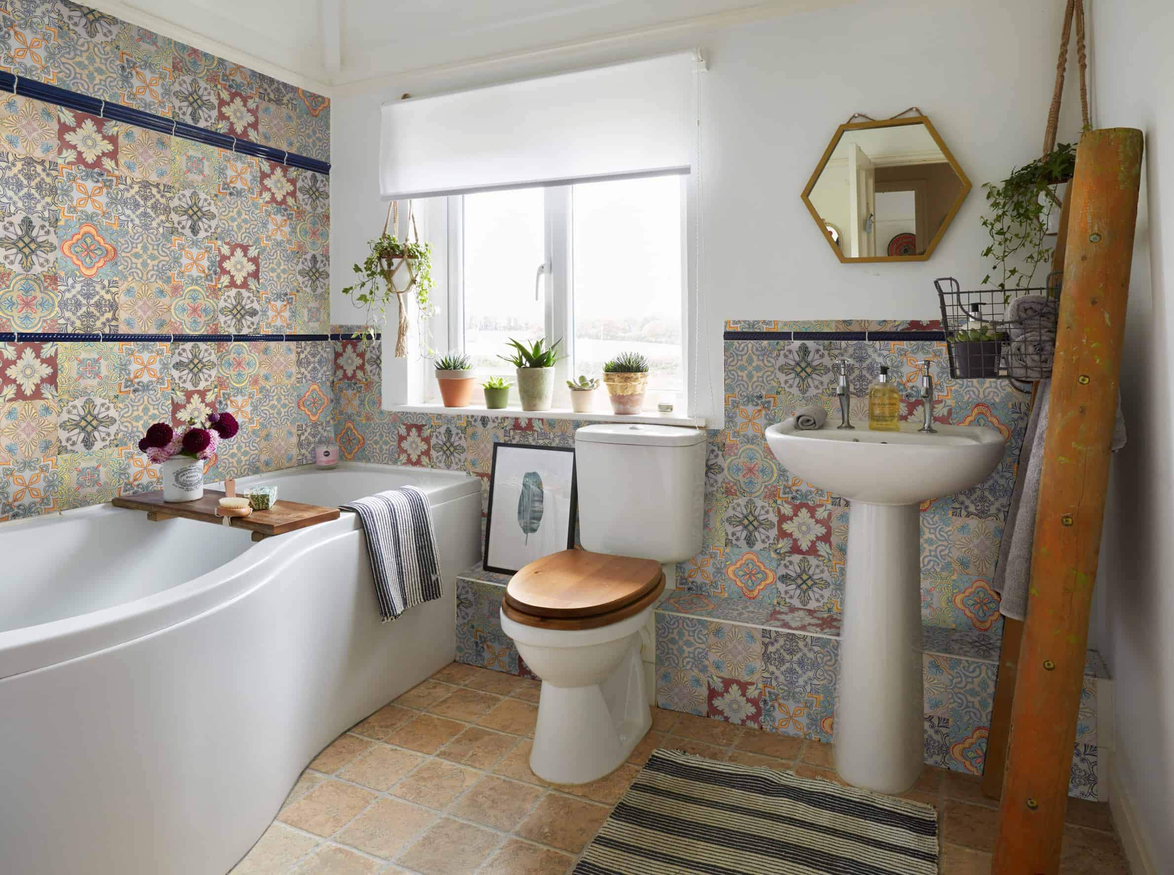 LPS Self-Adhesive Wall Tiles Stickers -18 PCS Moroccan Mosaic Style Wall Art Decor Traditional Vintage Design-Bathroom backsplash Kitchen splashbacks-Peel and Stick Transfer Covers (Mixed Gold)