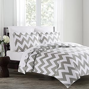 Echelon Home Chevron Duvet Cover Set, King, Feather Gray