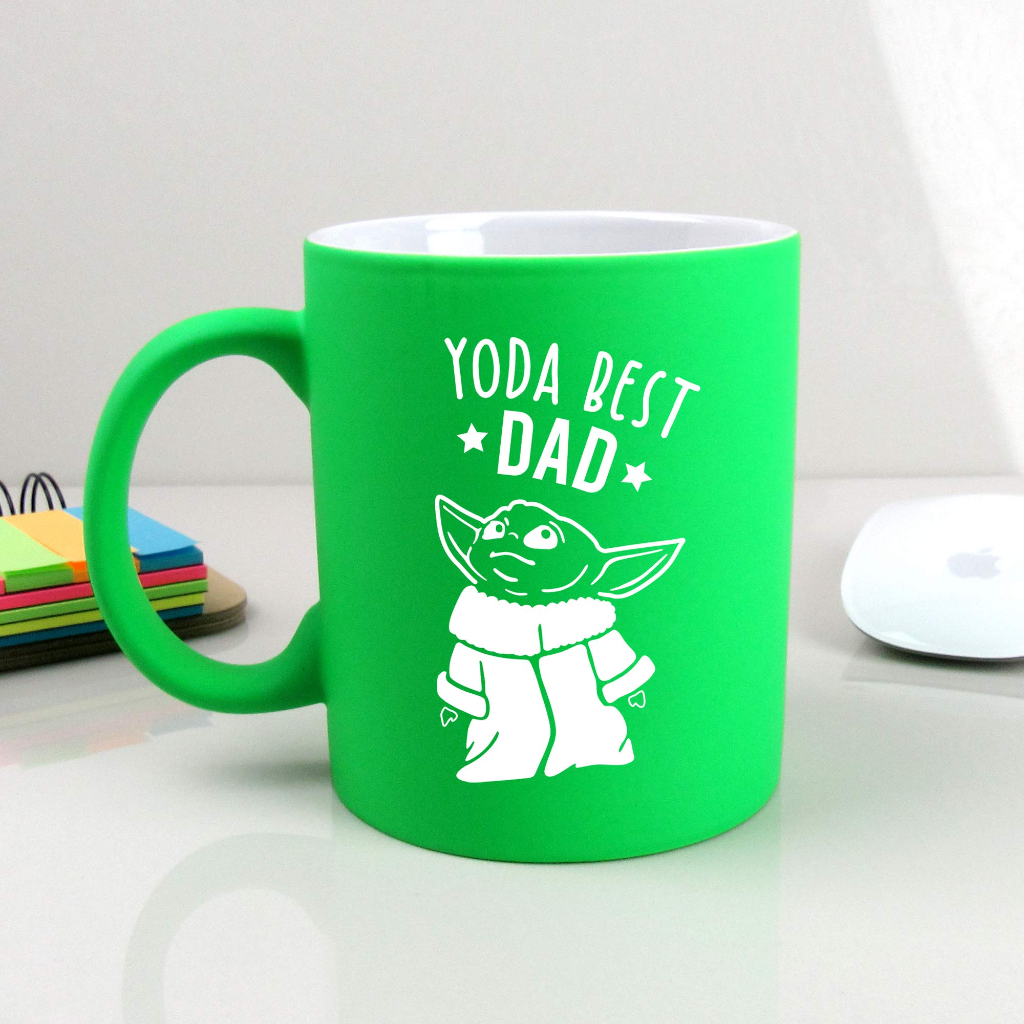 eBuyGB Personalised Coffee Mug, Neon Green Baby Yoda Mug, 310ml Star Wars Themed Tea Cup, Funny Gifts for Dad from Daughter, Son (Yoda Best Dad)