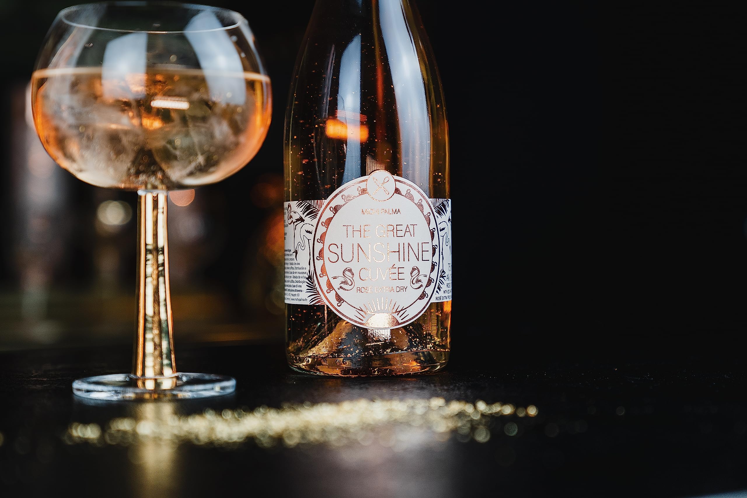 Michi Palma | The Great Sunshine Cuvée Rosé Extra Dry (1 x 0.75 l) | Mit 23 Karat reinem Blattgold und edler Geschenkverpackung | Goldene Geschenkidee 5