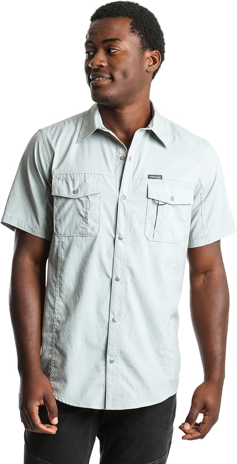 ATG by Wrangler Men's Short Sleeve Flap Pocket Hike Shirt at  Men’s Clothing store