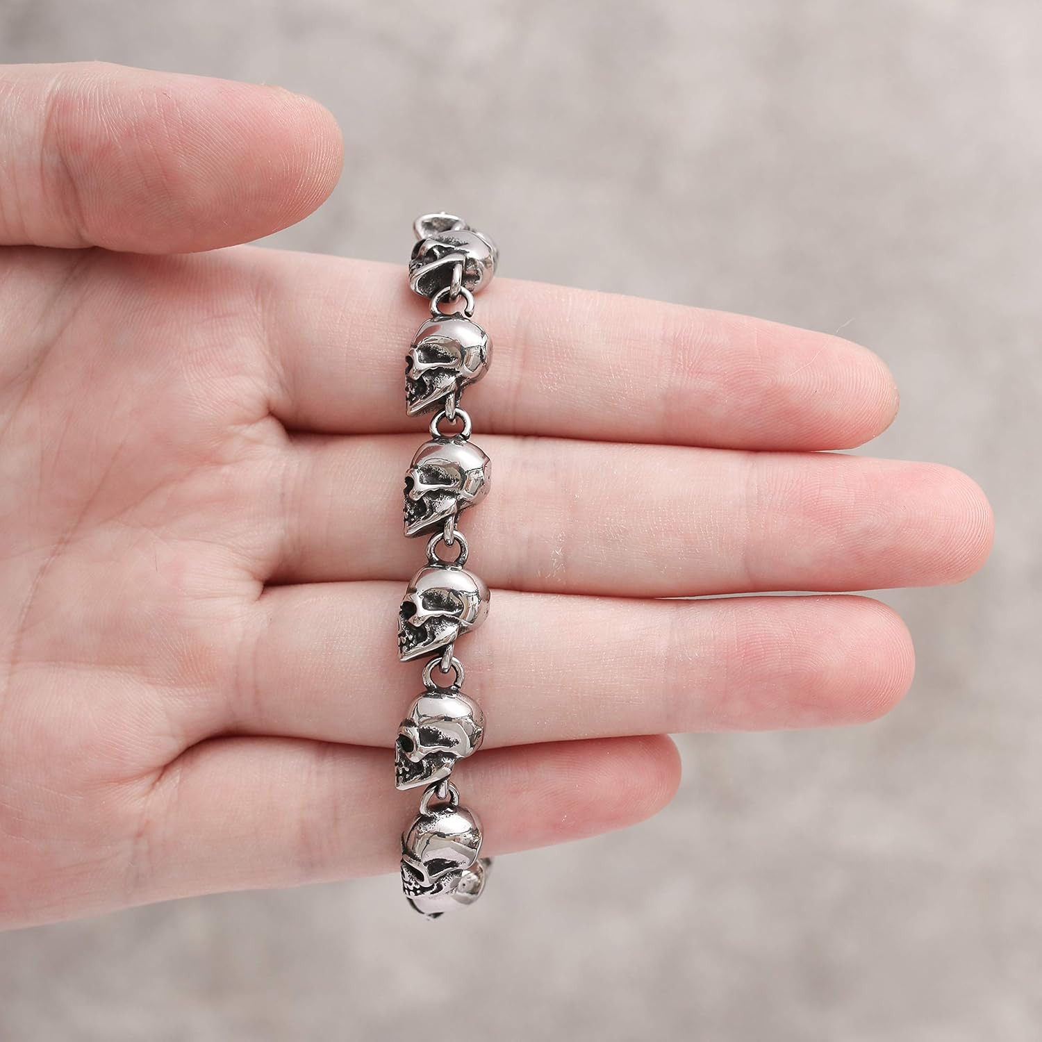 HAQUIL Stainless Steel Skull Charm Linked Bracelet for Men and Women, 8.27": Clothing